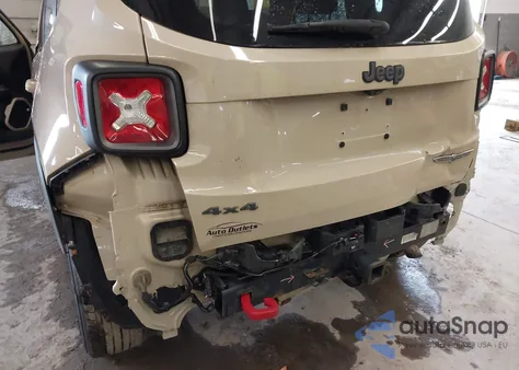 2017 Jeep Renegade Deserthawk 4X4 from USA, damaged, VIN ZACCJBCB2HPF02629